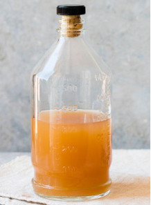  Apple Cider Vinegar (5% Acid with Mother)