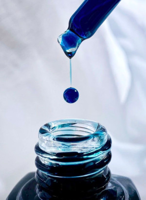 Guaiazulene (Oil Soluble Azulene, 98% Purity)