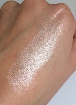 MakeGlow™ Liquid (Bismuth Oxychloride)