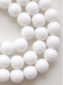  White Vitamin E Beads 7-9mm (Wet)